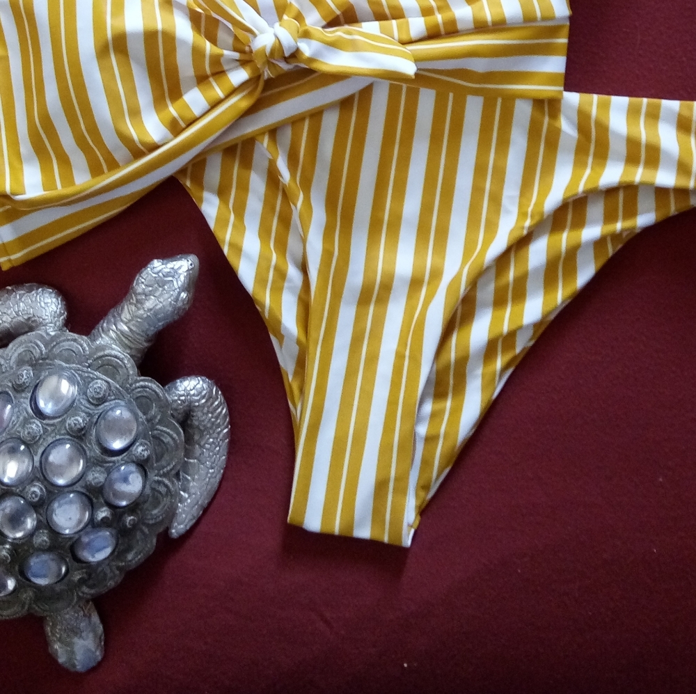 🍒Brand New Yellow Striped Bikini - Picture 3 of 7